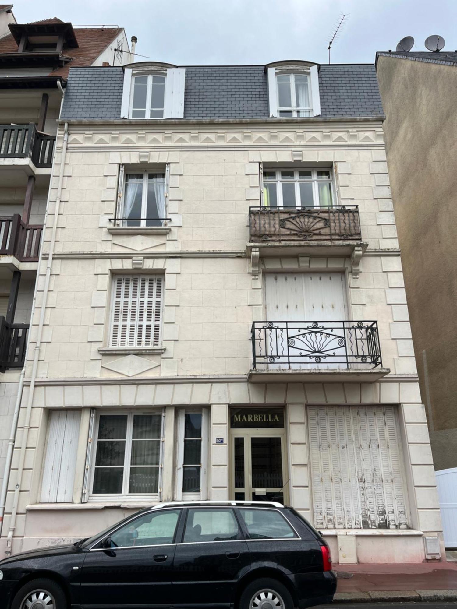 La Cour Secrete Apartment Довил Екстериор снимка