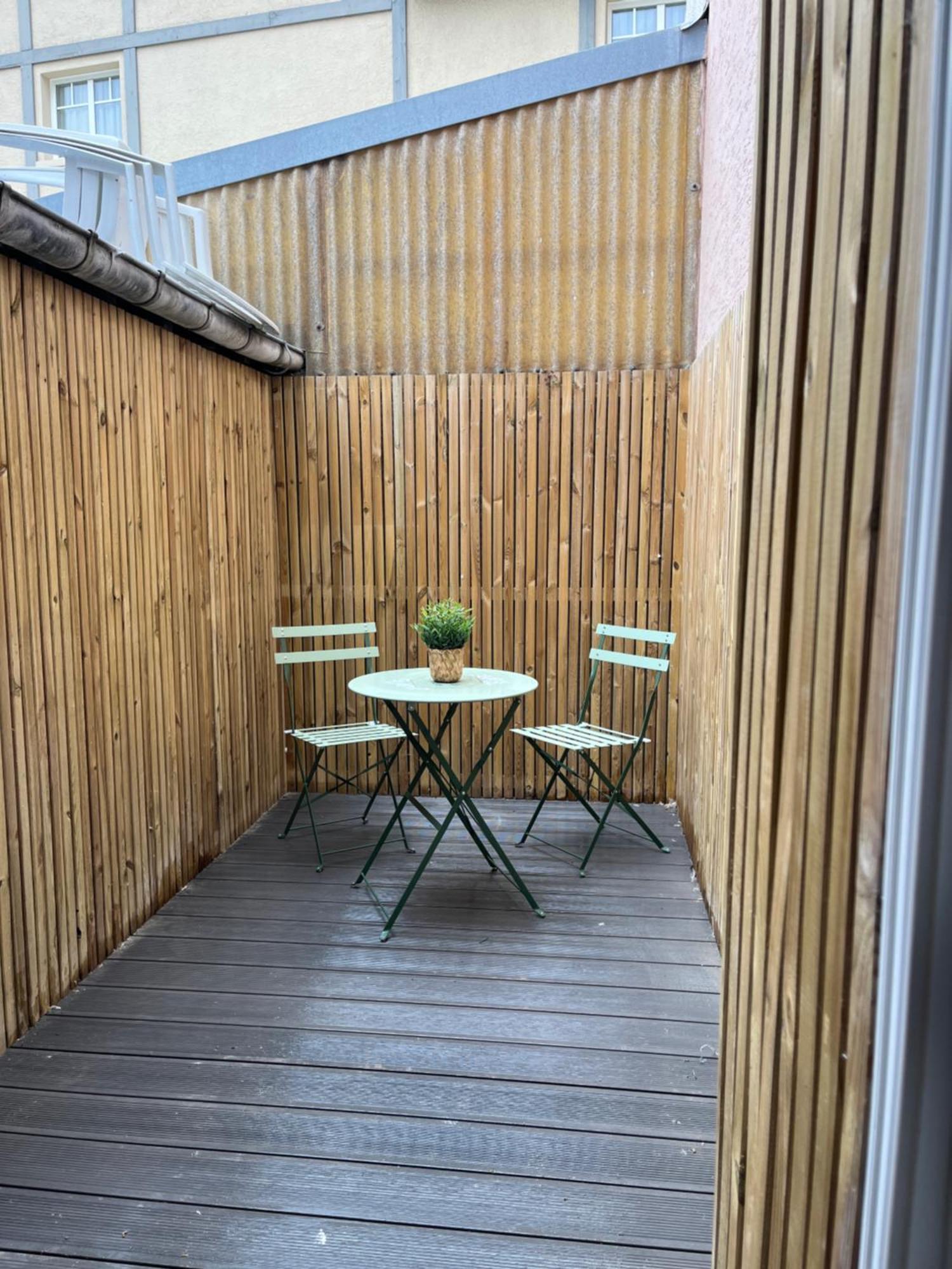 La Cour Secrete Apartment Довил Екстериор снимка